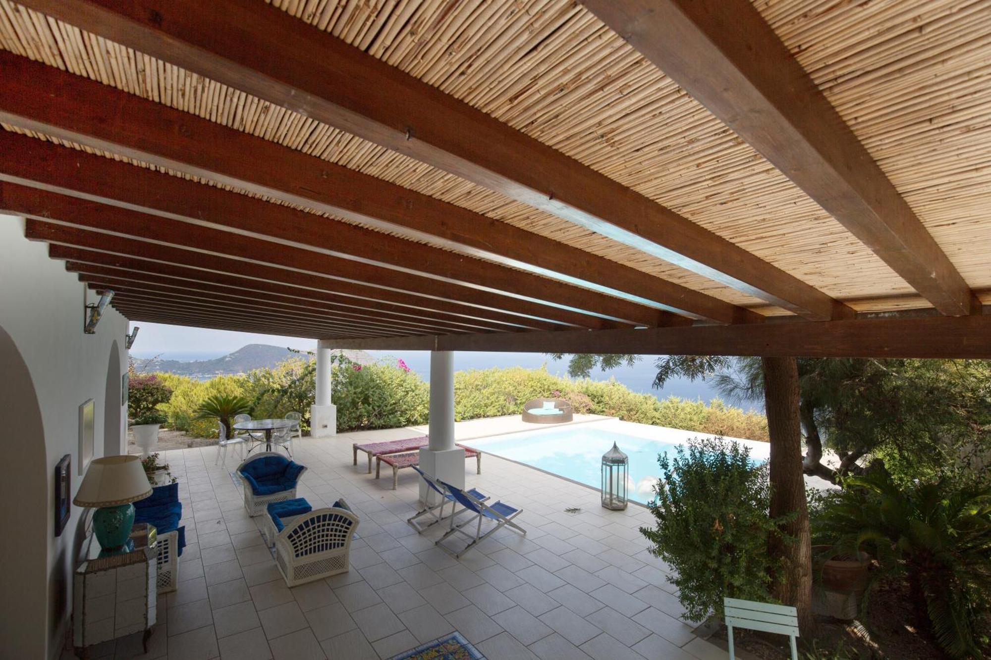 Sealight Villa Lipari - Vista E Piscina Exterior photo